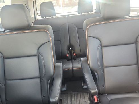 Used 2023 GMC Acadia AT4 w/ Technology Package AWD/4WD image 19