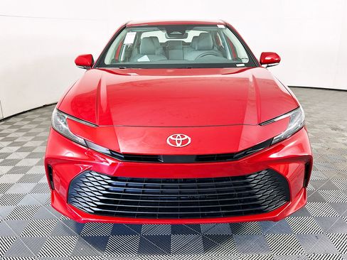 Used 2026 Toyota Camry LE w/ Convenience Package image 8