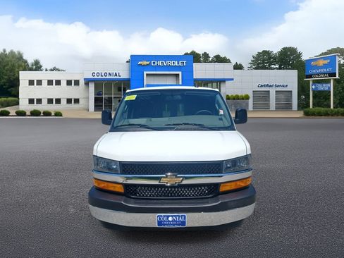 Used 2025 Chevrolet Express 2500 w/ Driver Convenience Package RWD image 15