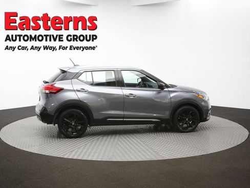 Used 2020 Nissan Kicks SR FWD image 41