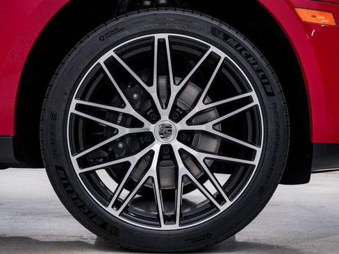 New 2026 Porsche Macan image 10