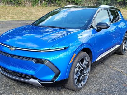 New 2025 Chevrolet Equinox EV LT w/ Convenience Package II