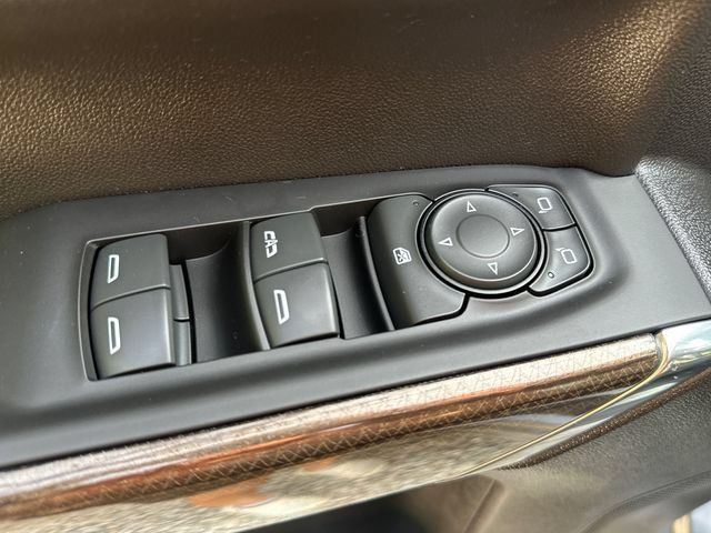 Used 2022 Chevrolet Silverado 1500 LT AWD/4WD image 22