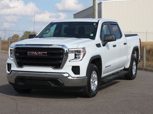 Used 2021 GMC Sierra 1500 2WD Crew Cab w/ Convenience Package image 2