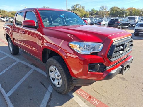 Used 2023 Toyota Tacoma SR image 8