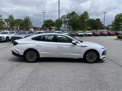 New 2026 Hyundai Sonata SEL FWD image 11
