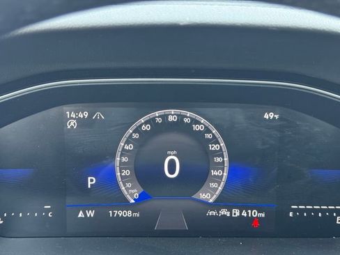 Used 2025 Volkswagen Jetta SE FWD image 26