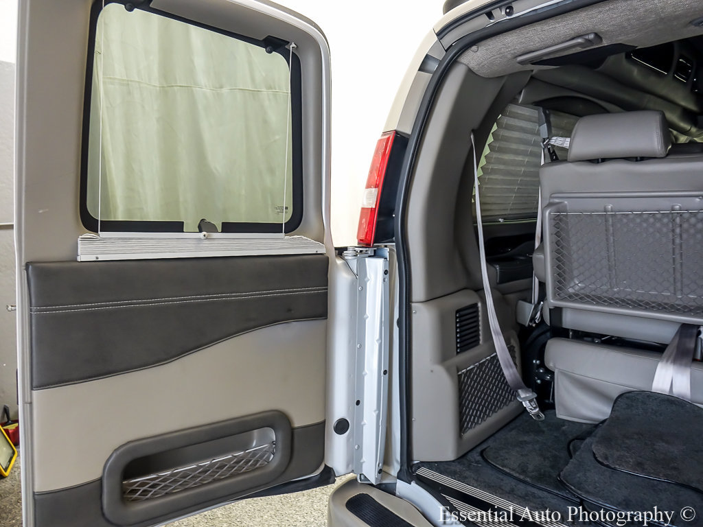 Used 2023 Chevrolet Express 2500 RWD image 15