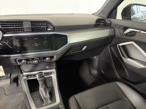Used 2025 Audi Q3 2.0T Premium AWD/4WD image 4