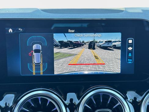 Certified 2025 Mercedes-Benz GLA 250 image 20