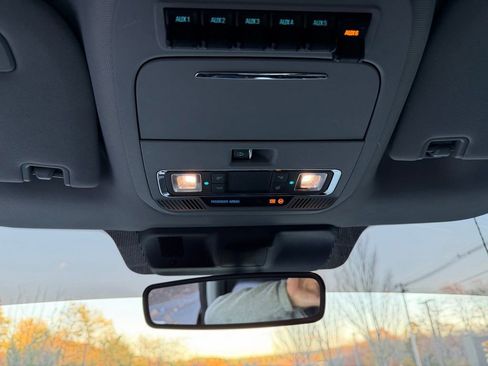 Used 2023 Ford F250 Lariat w/ FX4 Off-Road Package image 17