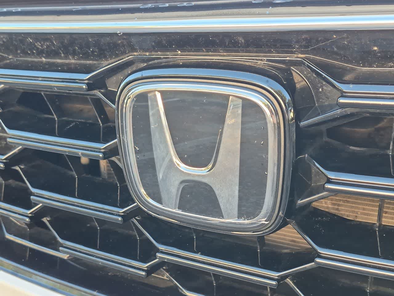 Used 2025 Honda CR-V EX image 11