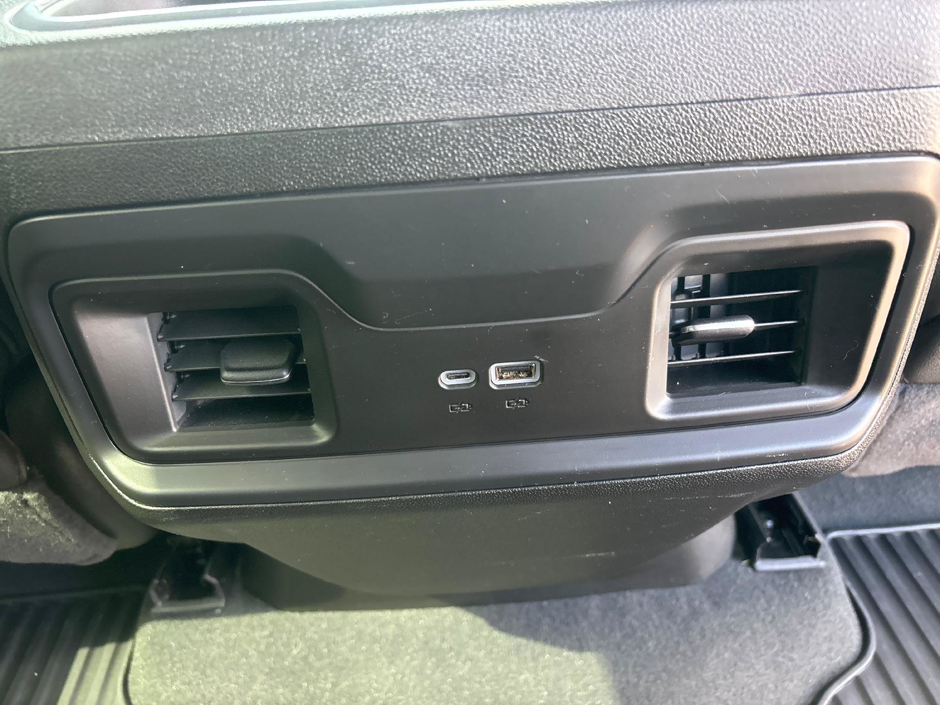 Used 2025 Chevrolet Silverado 2500 LT w/ Safety Package AWD/4WD image 36