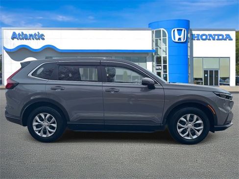 Certified 2025 Honda CR-V LX image 4