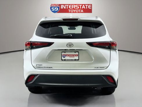 Certified 2026 Toyota Highlander XLE AWD/4WD image 6