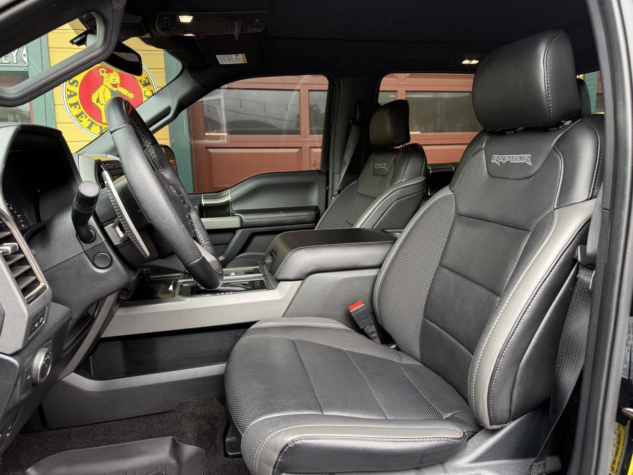 Used 2020 Ford F150 Raptor w/ Equipment Group 802A Luxury AWD/4WD image 16