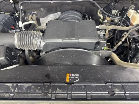 Used 2023 GMC Sierra 2500 SLE w/ SLE Convenience Package image 9