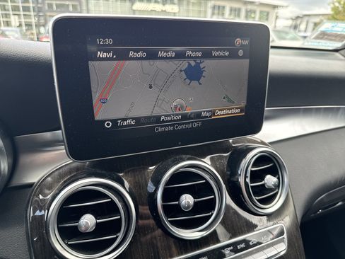 Used 2018 Mercedes-Benz GLC 300 image 14