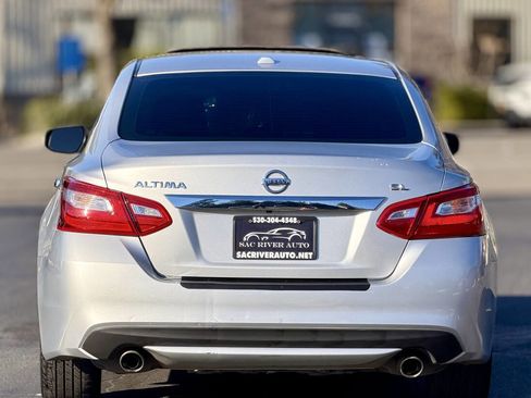 Used 2017 Nissan Altima 2.5 SL image 5