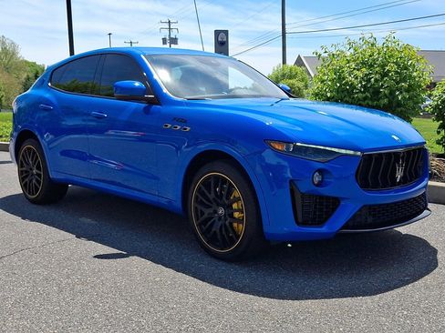 Used 2022 Maserati Levante F Tributo AWD/4WD image 3
