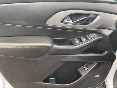 Used 2020 Chevrolet Traverse RS w/ LPO, Floor Liner Package FWD image 17