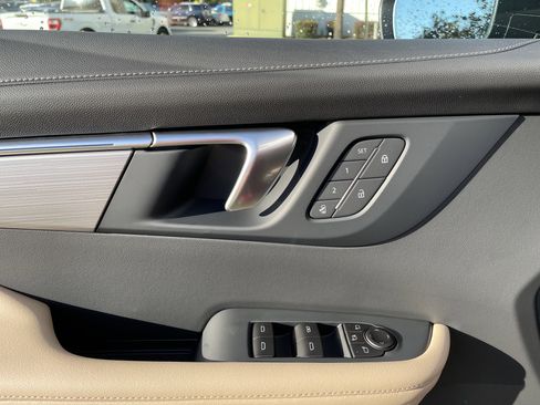 New 2026 Buick Enclave Preferred w/ Power Package image 11