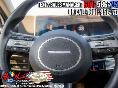 Used 2024 Hyundai Sonata SEL FWD image 12