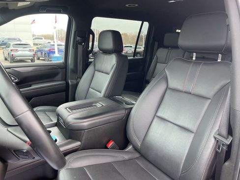 Used 2023 Chevrolet Suburban RST w/ Sport Performance Package image 14