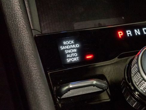 Used 2024 Jeep Grand Cherokee Limited 4xe w/ Luxury Tech Group II image 27