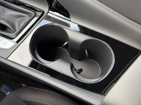 New 2026 Hyundai Elantra Blue image 17