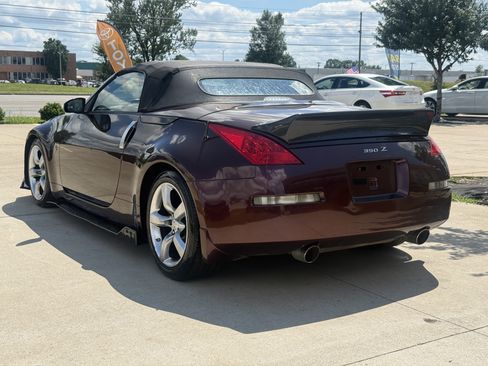 Used 2006 Nissan 350Z Touring RWD image 5