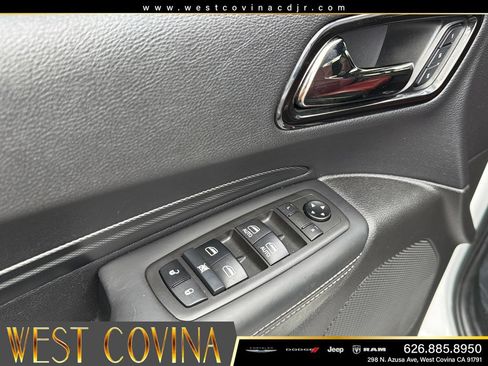 Used 2021 Dodge Durango SRT w/ Black Package AWD/4WD image 15