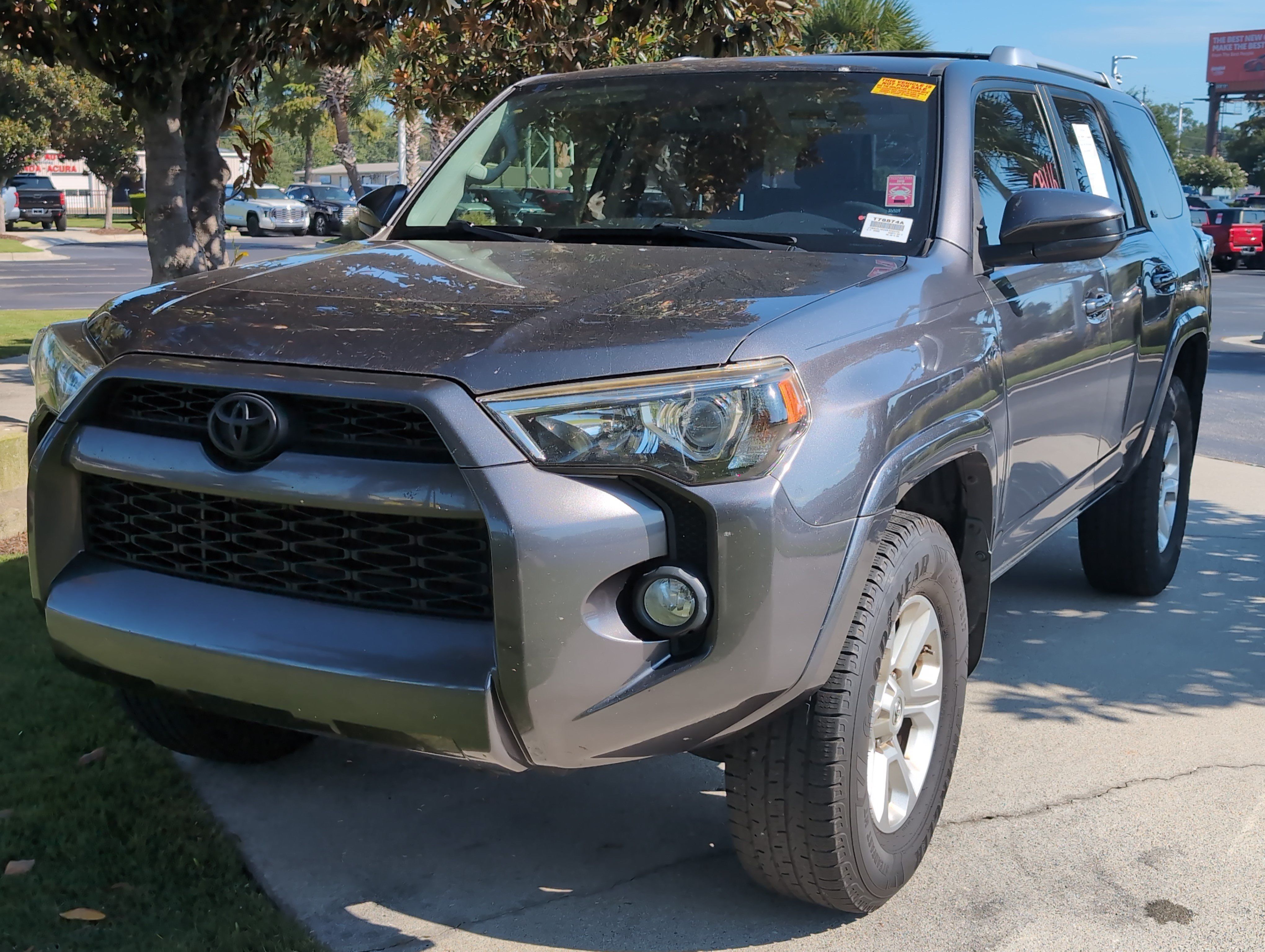 Used 2016 Toyota 4Runner SR5 AWD/4WD image 5