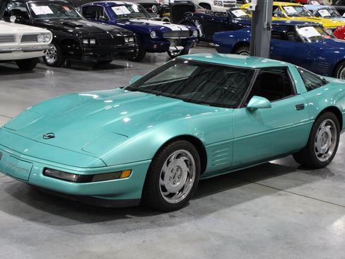 Used 1991 Chevrolet Corvette Coupe RWD image 37