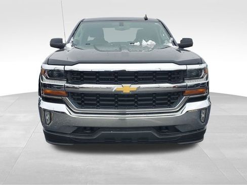 Used 2018 Chevrolet Silverado 1500 LT w/ All Star Edition image 8