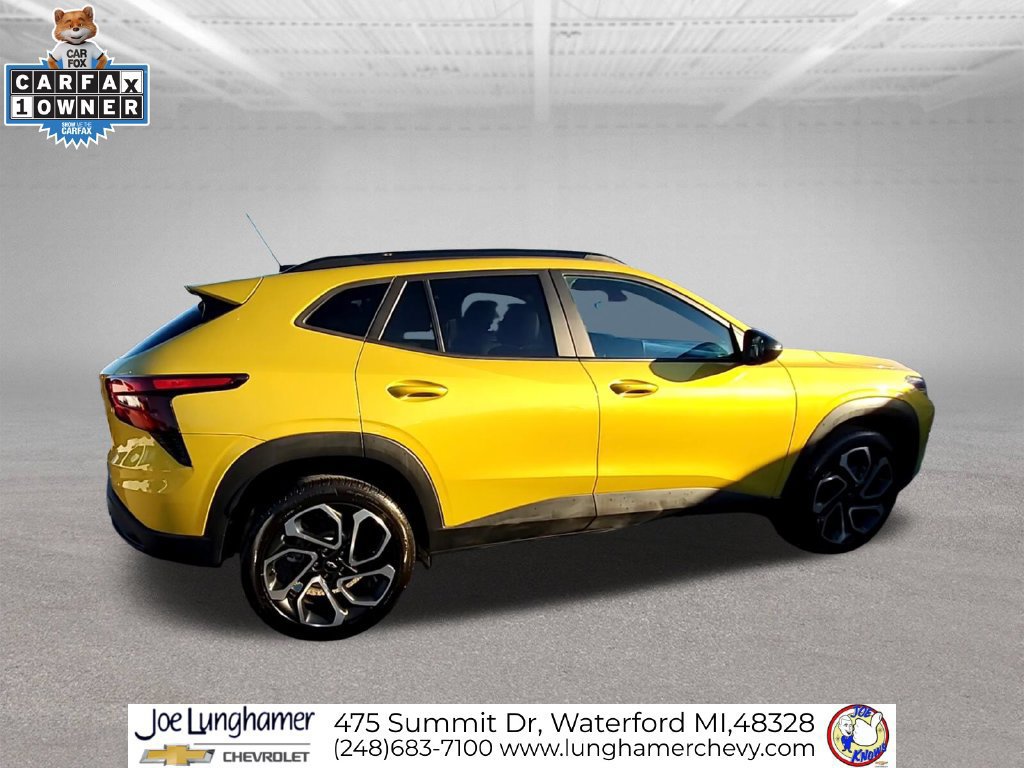 Certified 2025 Chevrolet Trax RS w/ Driver Confidence Package FWD image 9