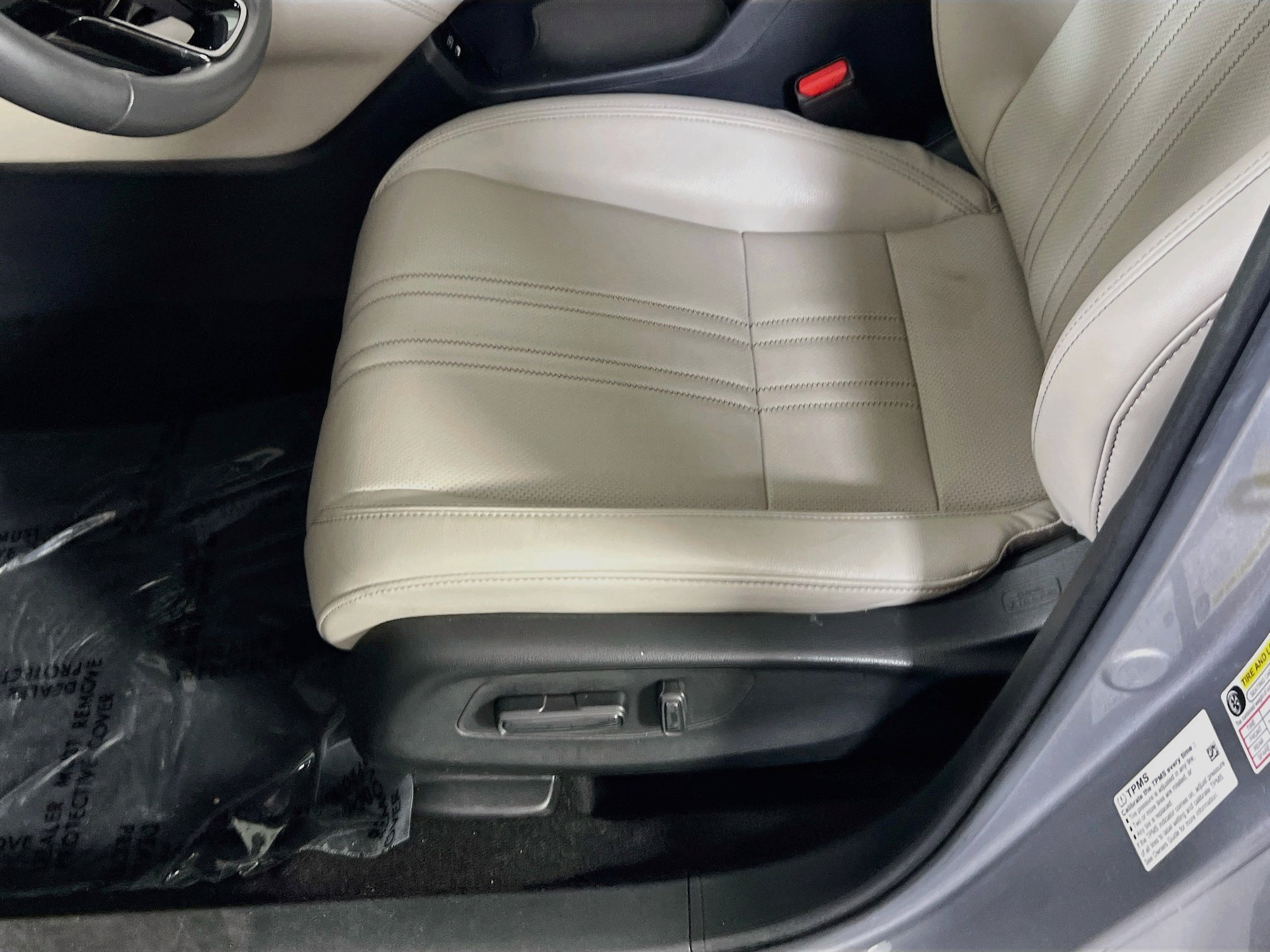 Used 2024 Honda HR-V EX-L image 18