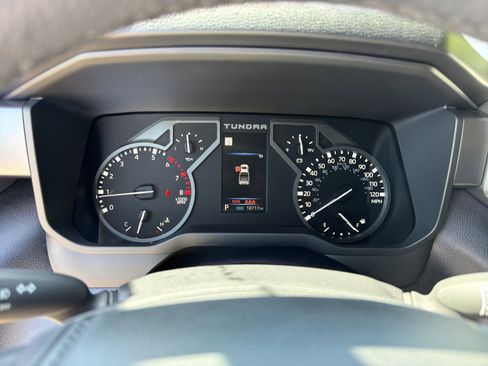Used 2025 Toyota Tundra SR5 w/ SR5 Premium Package AWD/4WD image 26