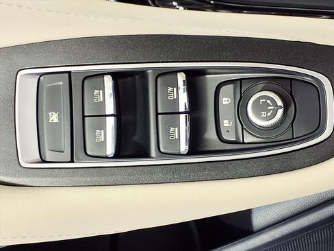 Used 2022 Subaru Legacy Limited image 13