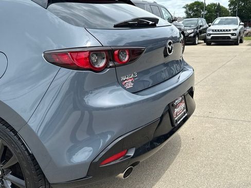 Used 2021 MAZDA MAZDA3 s FWD image 14