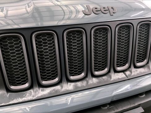 Used 2017 Jeep Renegade Trailhawk image 29