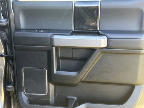Used 2021 Ford F250 Platinum AWD/4WD image 16