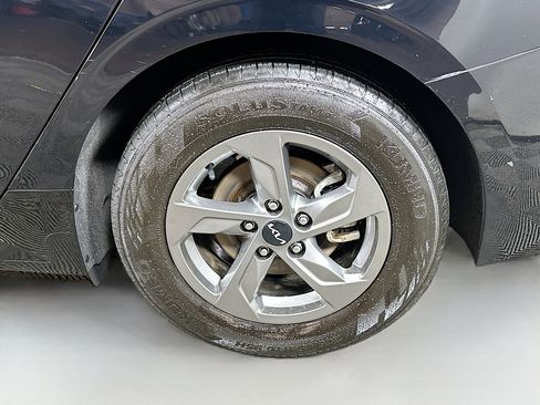 Used 2023 Kia K5 LXS image 29