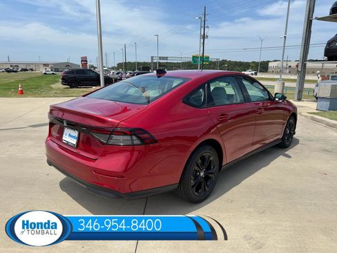 New 2025 Honda Accord SE image 6