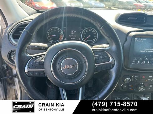Used 2018 Jeep Renegade Limited w/ UConnect 8.4 Nav Group AWD/4WD image 19