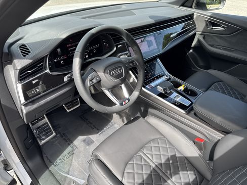 New 2026 Audi SQ8 Premium Plus AWD/4WD image 18