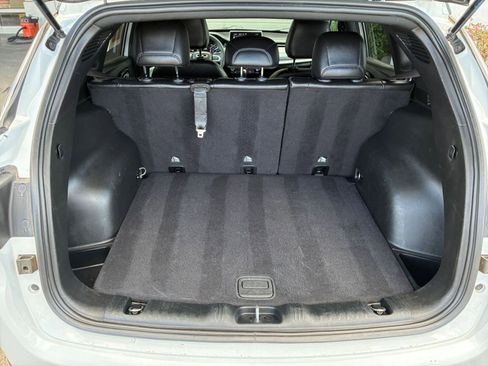 Used 2025 Jeep Compass Limited image 32