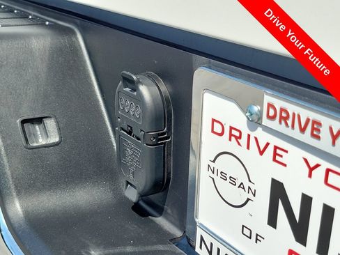 Used 2025 Chevrolet Silverado 1500 LT RWD image 27