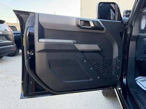 Used 2022 Ford Bronco Black Diamond AWD/4WD image 20
