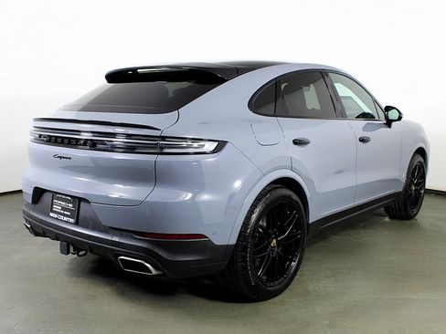 Certified 2024 Porsche Cayenne Coupe image 7